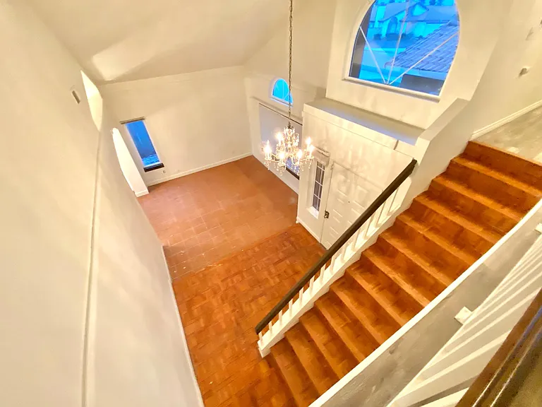 12900 Pan Am Blvd — Photo 3