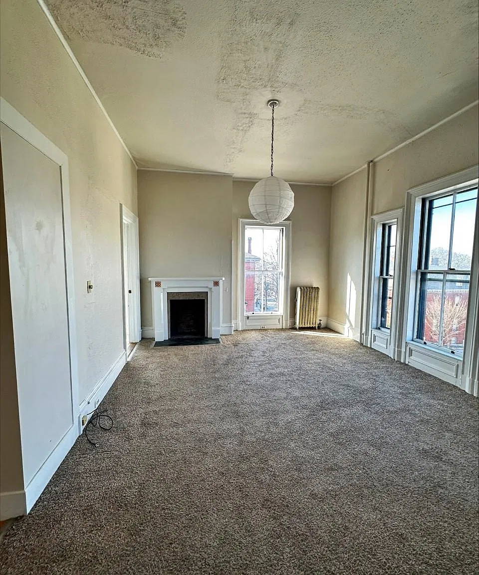 Studio, 900 sqft, $1,850 — Photo 2