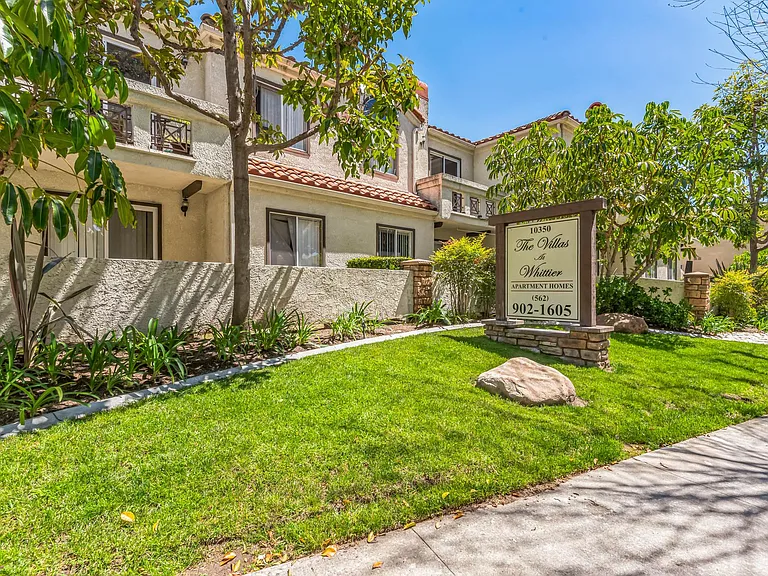 Villas at Whittier — Photo 30