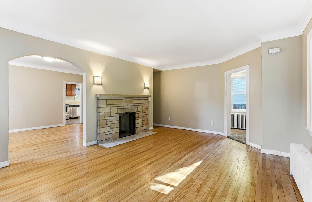 3140 Garfield Ave, Minneapolis, MN - More