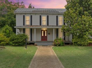 304 W Sycamore St, Chase City, VA 23924