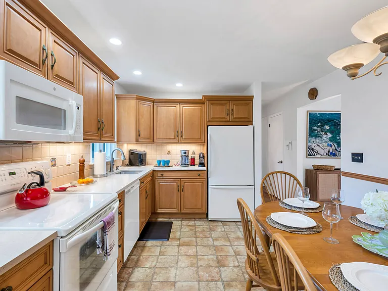 43 Palo Alto Dr — Photo 10