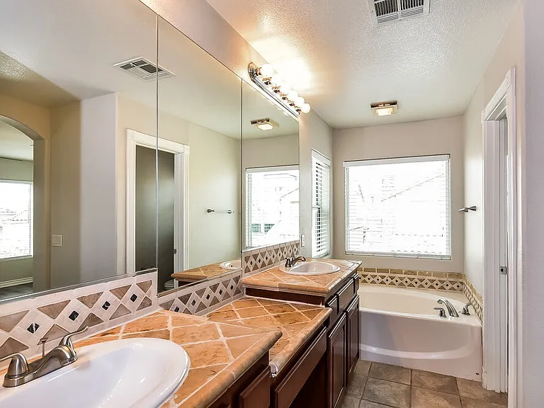 8553 Zelkova Ct — Photo 10