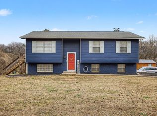 135 Franklin Dr, Benton, TN 37307
