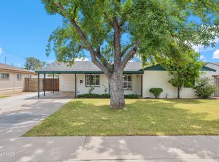 933 E Berridge Ln, Phoenix, AZ 85014