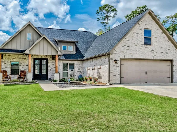 12110 Woodland Dr, Beaumont, TX 77705