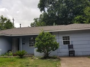 5742 Thrush Dr, Houston, TX 77033