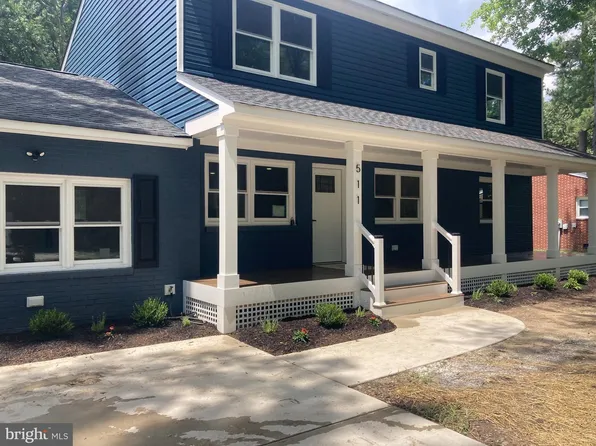511 Old Lakeside Dr, Yorktown, VA 23692