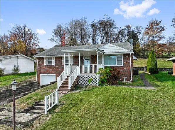 630 Circle Dr, Belle Vernon, PA 15012