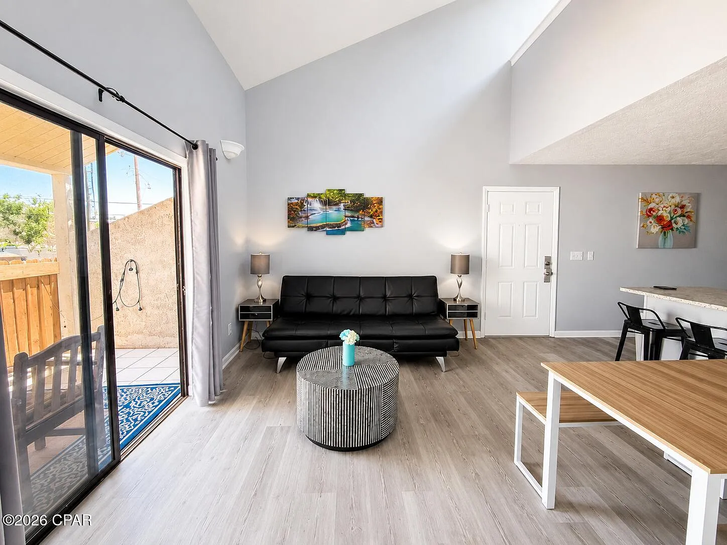 1 bed, 2944 sqft, $1,500 — Photo 2