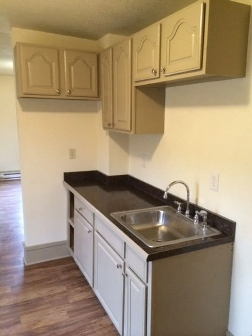 224 Poplar Street — Photo 4