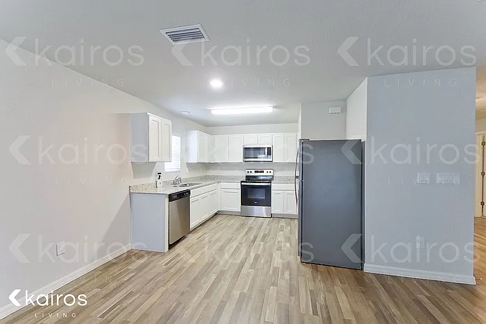1247 Huntington St — Photo 4