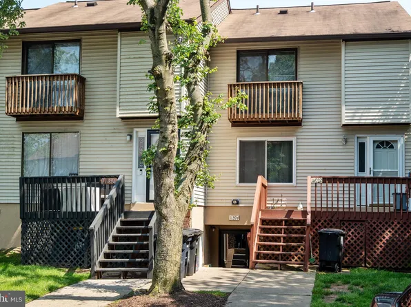 11394 Laurelwalk Dr #B-60, Laurel, MD 20708