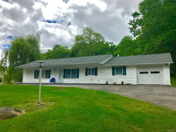 183 N Plank Rd, Newburgh, NY 12550