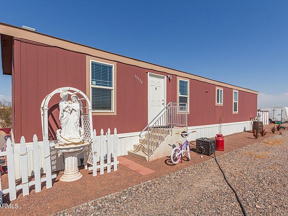 4th image of 35528 W BAY Circle