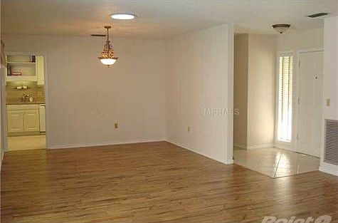 5th image of 1 Grove Ct SE