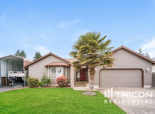 34340 NE Sunset Loop, Scappoose, OR 97056