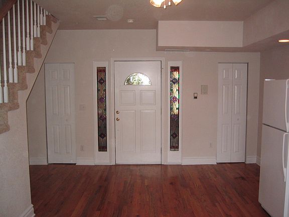 Entryway / Glass