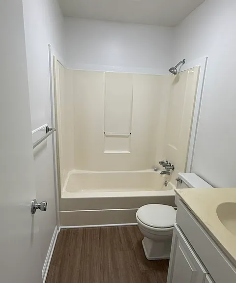 116 Raleigh St — Photo 9