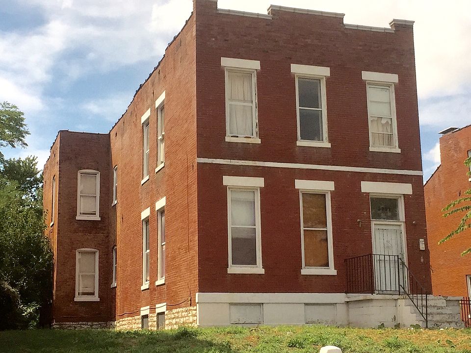 1st image of 3921-3923 N 25th St