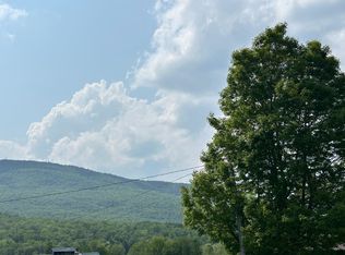 10 Draper Farm Rd, Lake Elmore, VT 05657