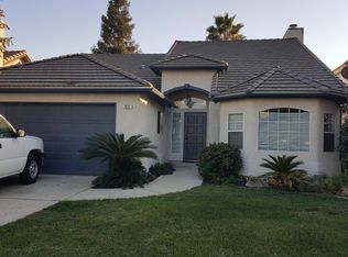 922 Fedora Ave, Clovis, CA 93612