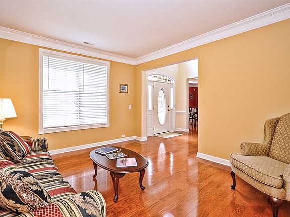5th image of 2516 Harlington Ln