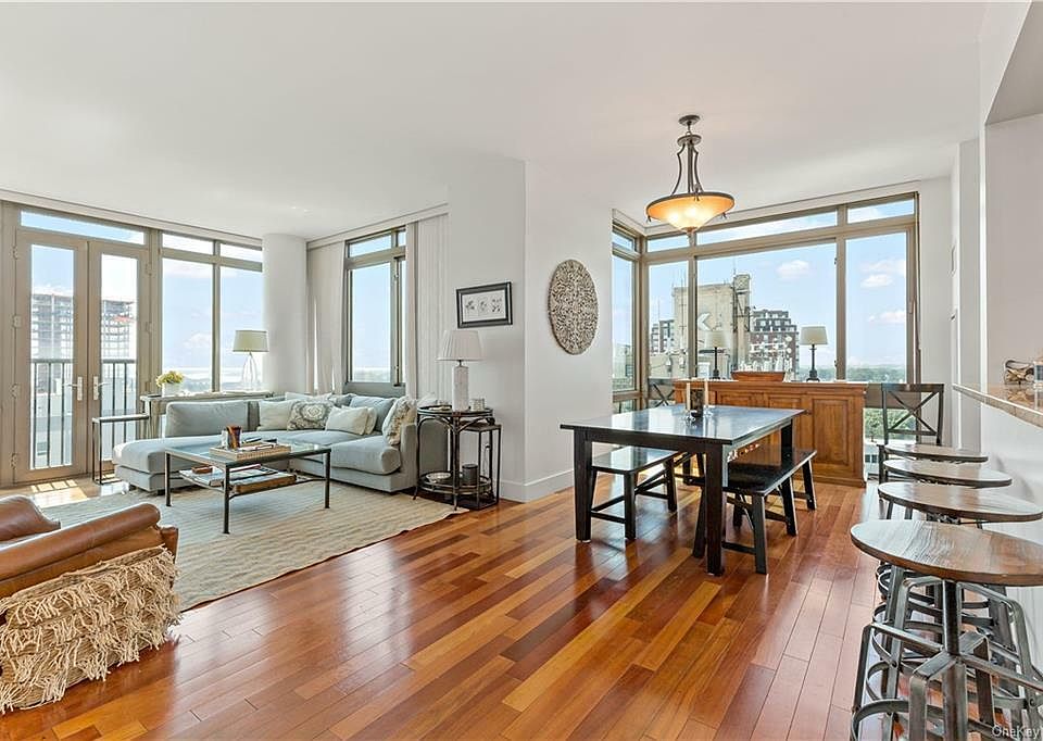 1st image of 175 Huguenot St Unit 2006