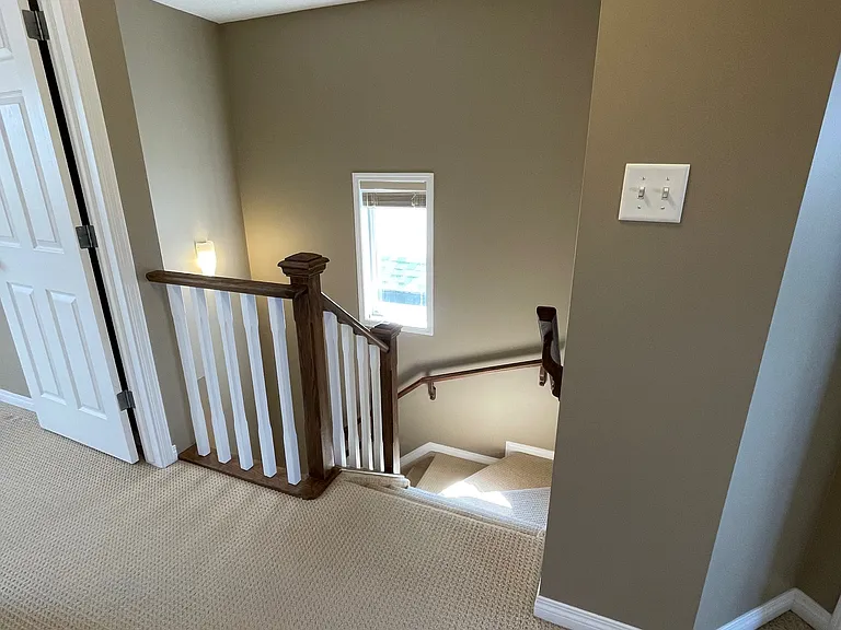 7685 Schmid Cres NW — Photo 33