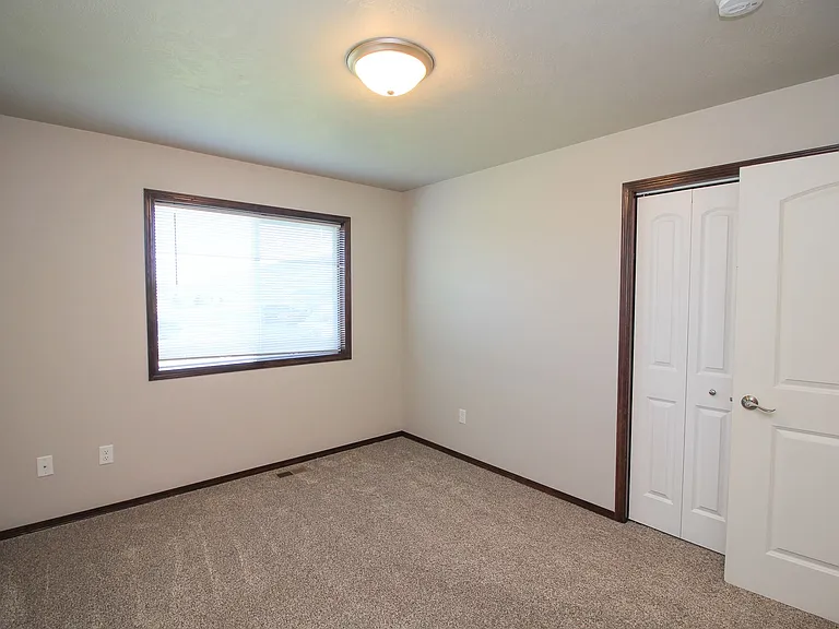 110 Tanner Ct — Photo 15