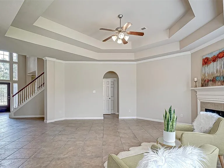 4602 Butler Springs Ln — Photo 8