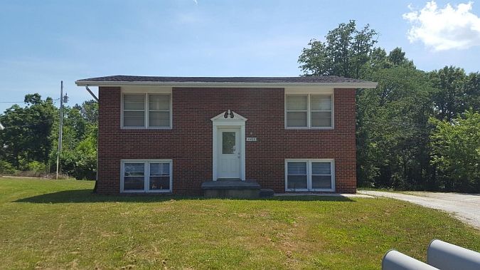 1st image of 4400 Stevendave Dr #B
