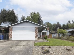 246 SE Pierce St, Estacada, OR 97023