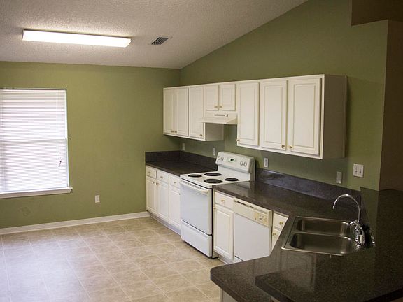 5th image of 2712 Creekfront Dr