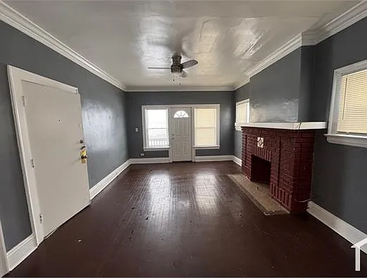 3318 E 140th St #3 — Photo 2