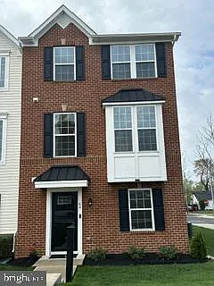 64 Indian Field Ln