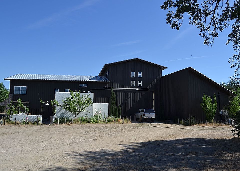 2nd image of 52920 Bradley Lockwood Rd