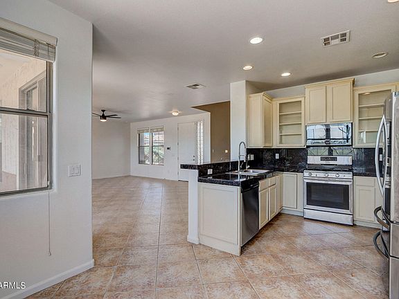 4th image of 13578 W CYPRESS Street
