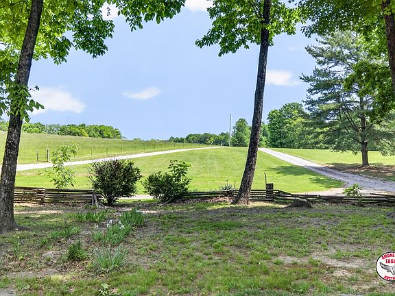 4th image of 7977 White Oak Flatt Rd