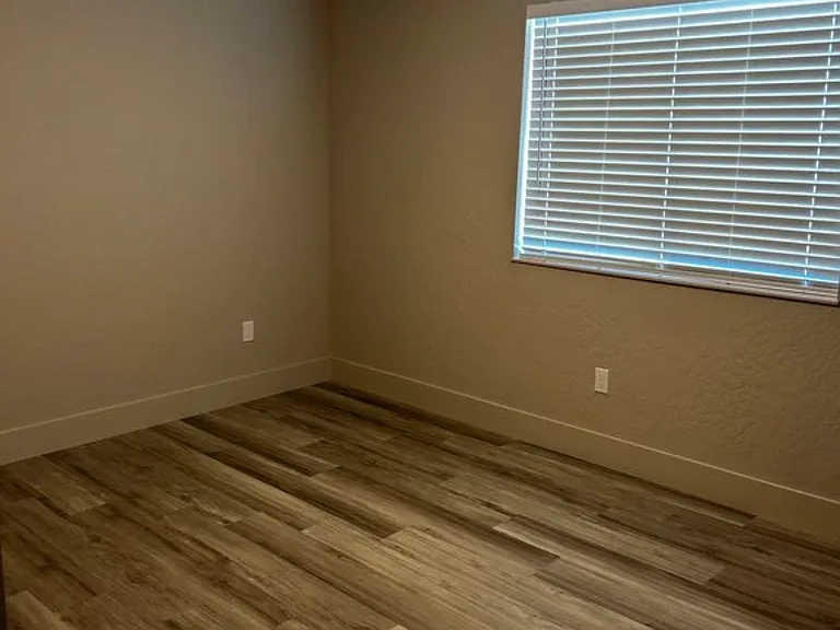 4178 N Honeysuckle Dr — Photo 9