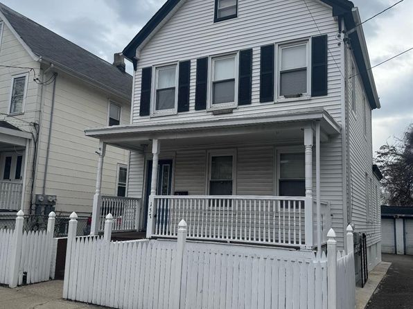 157 Gordon St, Perth Amboy, NJ 08861