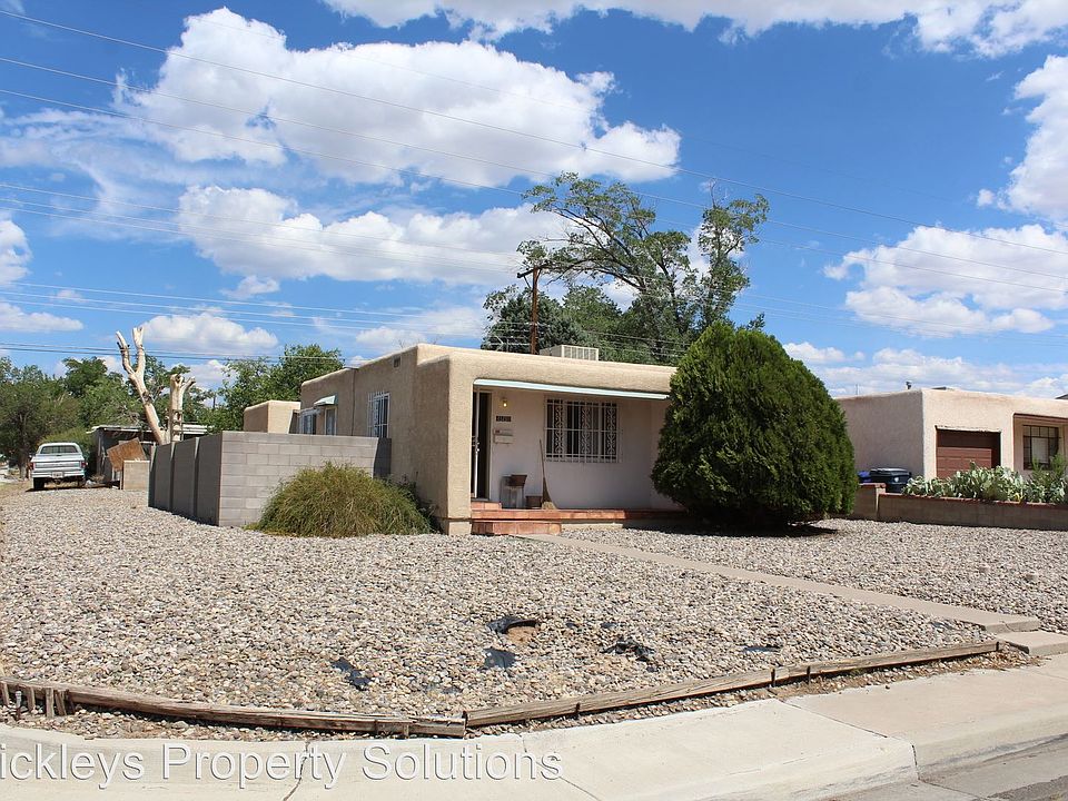 1st image of 820 Ortiz Dr NE