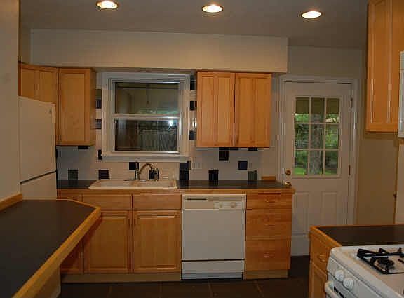 3rd image of 9059 Longmont Dr