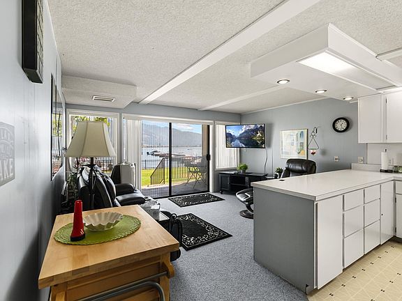 4th image of 301 Iberian Way APT 105