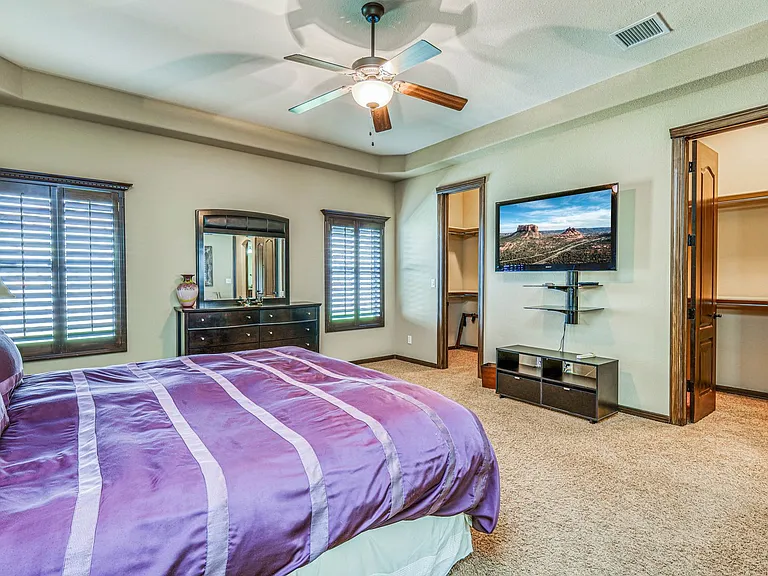 6459 Snowheights Ct — Photo 41
