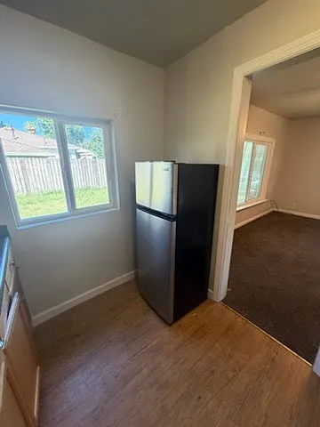 333 Moore Ave — Photo 4