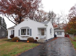380 Pemberton Rd, Rochester, NY 14622