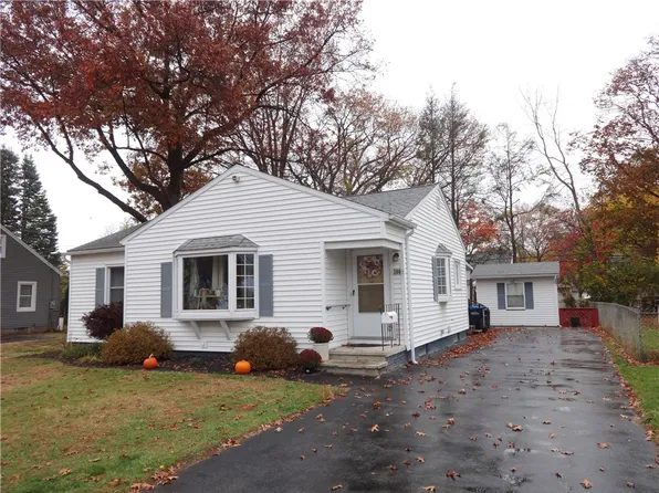 380 Pemberton Rd, Rochester, NY 14622