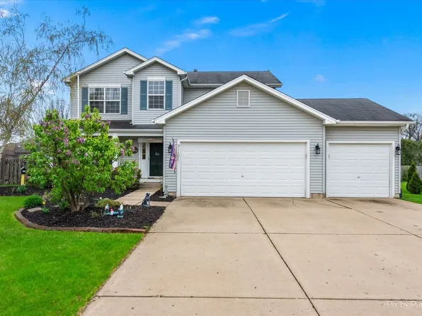 3112 Almond Ln, McHenry, IL 60051