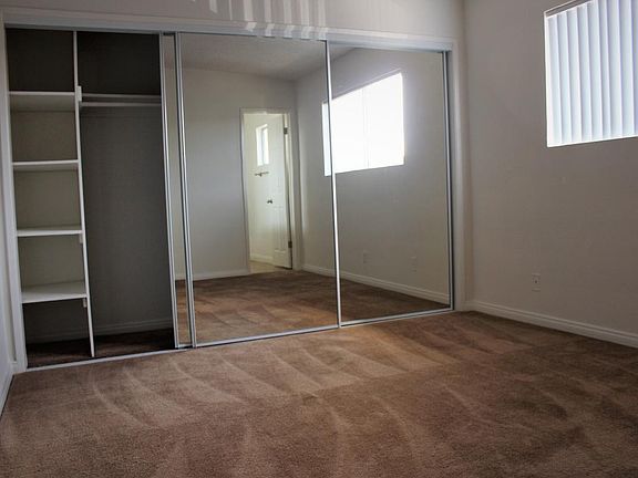 5th image of 16208 Cornuta Ave APT 33